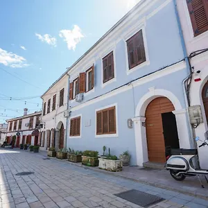 https://art-rooms-gjuhadol.albaniahotels.org